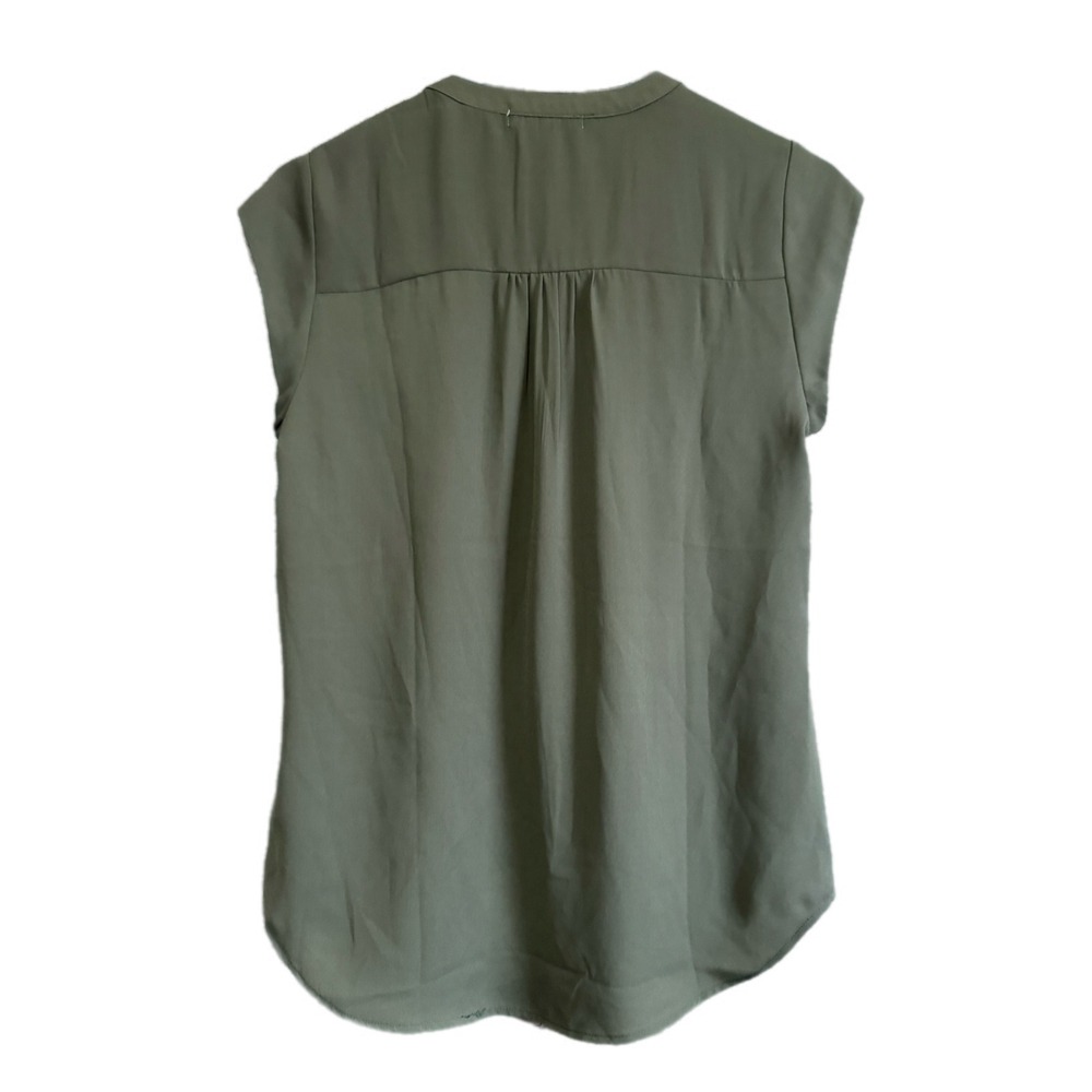 Serein Pintuck V-Neck Blouse Women Size S Olive Green Excellent Cap Sleeve Top - Picture 6 of 6